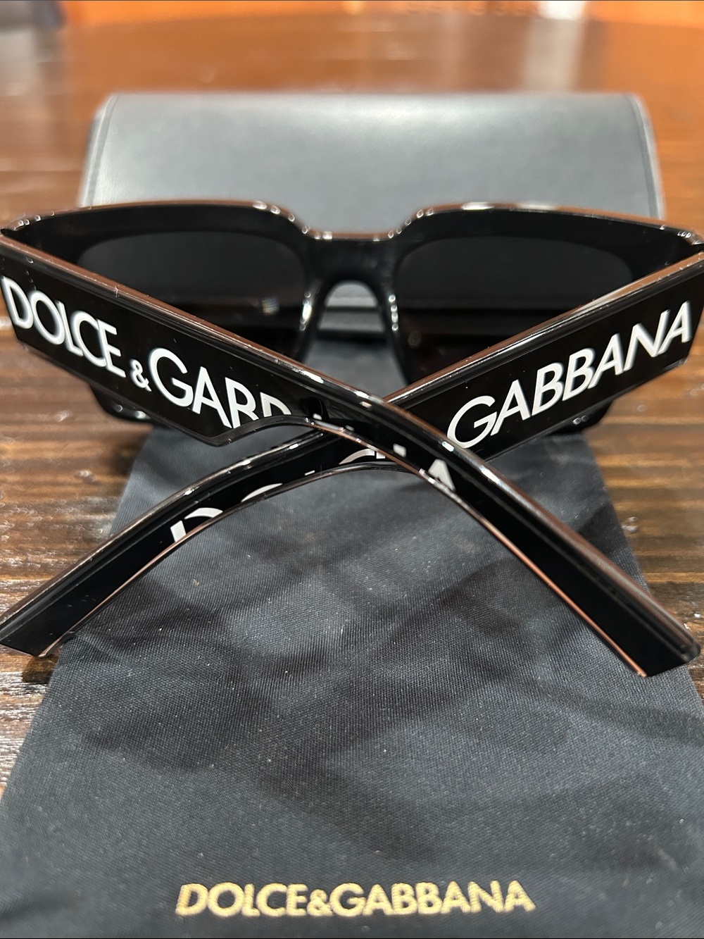 Dolce & Gabbana Black Logo Thick-Arm 😎 Sunshades. LIKE NEW!